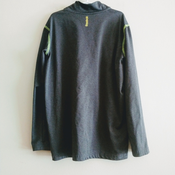 🛍 3/$15 Reebok Boys Mock Neck Dri Fit Top S - Picture 2 of 3